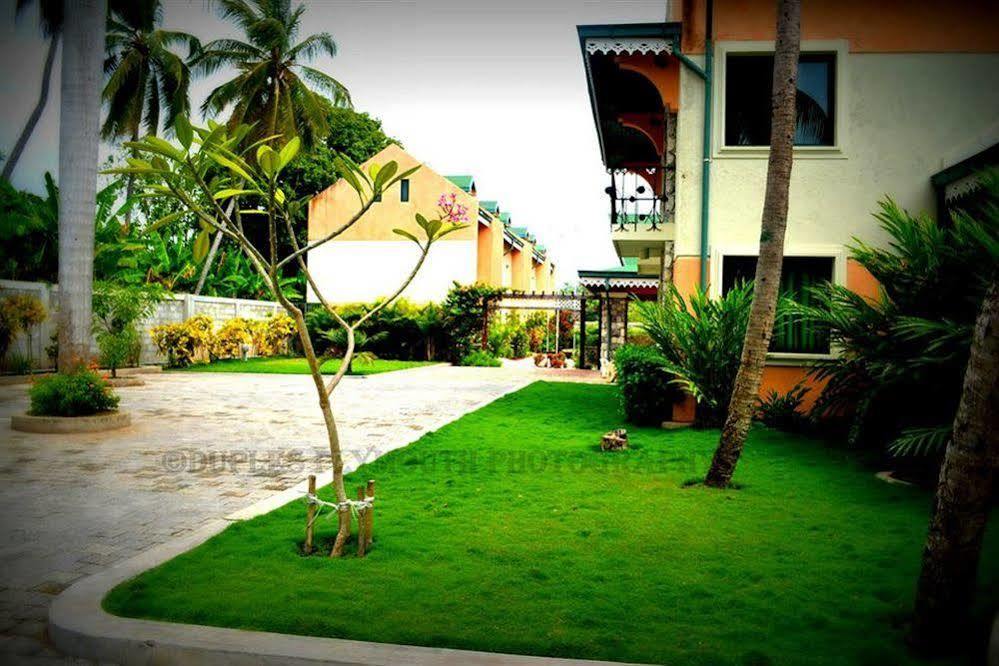 Hotel La Cretonne Les Cayes Exterior photo